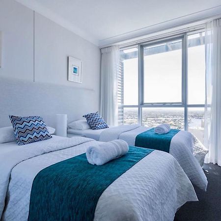 Apartment With Ocean Views โกลด์โคสต์ ภายนอก รูปภาพ